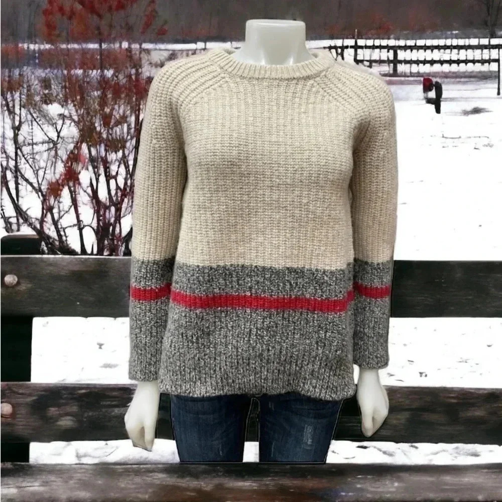Roots Knit Sweater Size Medium